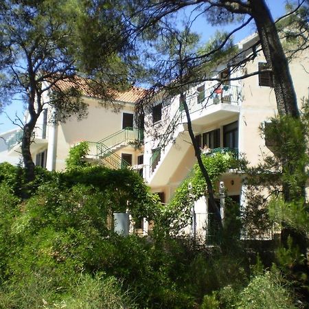 Villa Welcome Vrboska Bagian luar foto