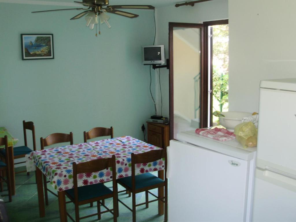 Villa Welcome Vrboska Bagian luar foto