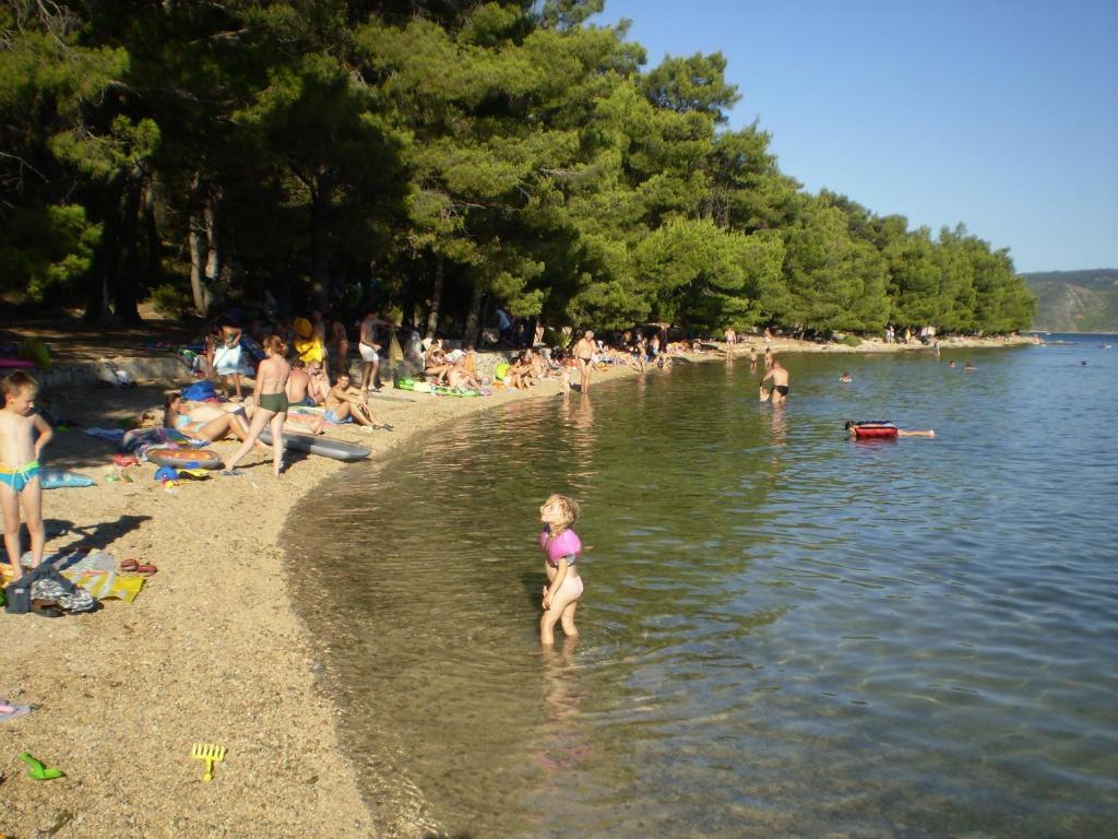 Villa Welcome Vrboska Bagian luar foto