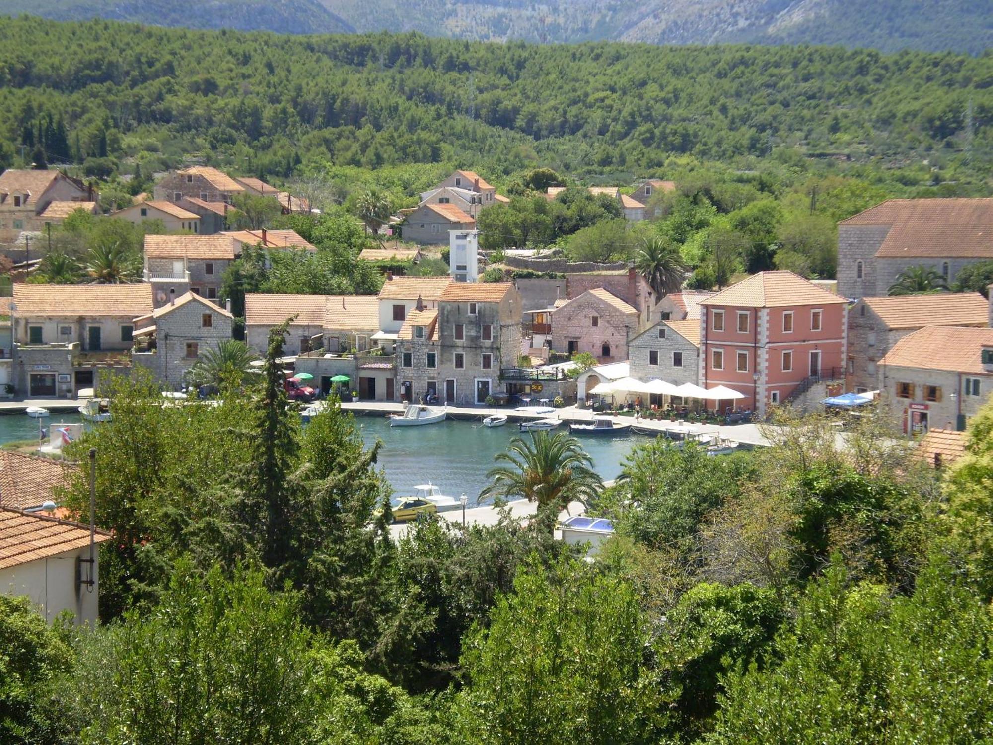 Villa Welcome Vrboska Bagian luar foto